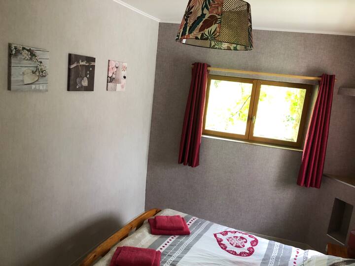 غرفة النوم 2