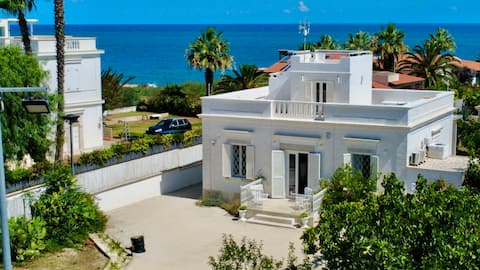 Villa Matinella by the sea