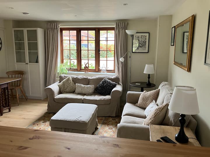 Peaceful Cosy Rural Retreat In Beautiful Wiltshire - Wiltshire