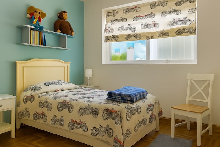 我们正在优化房间的装饰，让房客尽情享受