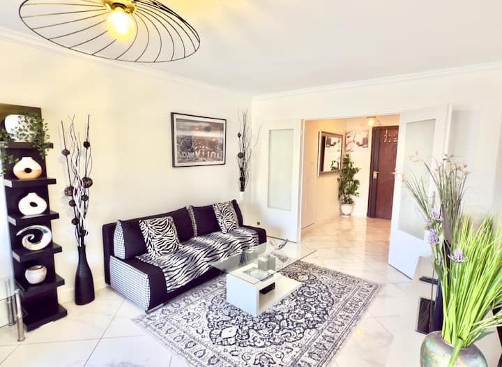 Logement  De Haut Standing, Proche Tour Eiffel - Paris