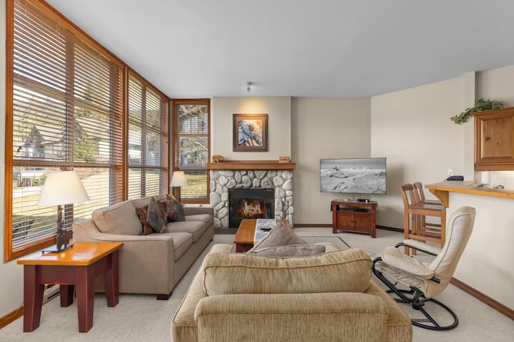 Close To Village, Golf Adjacent 2br Condo | Bg035 - Whistler