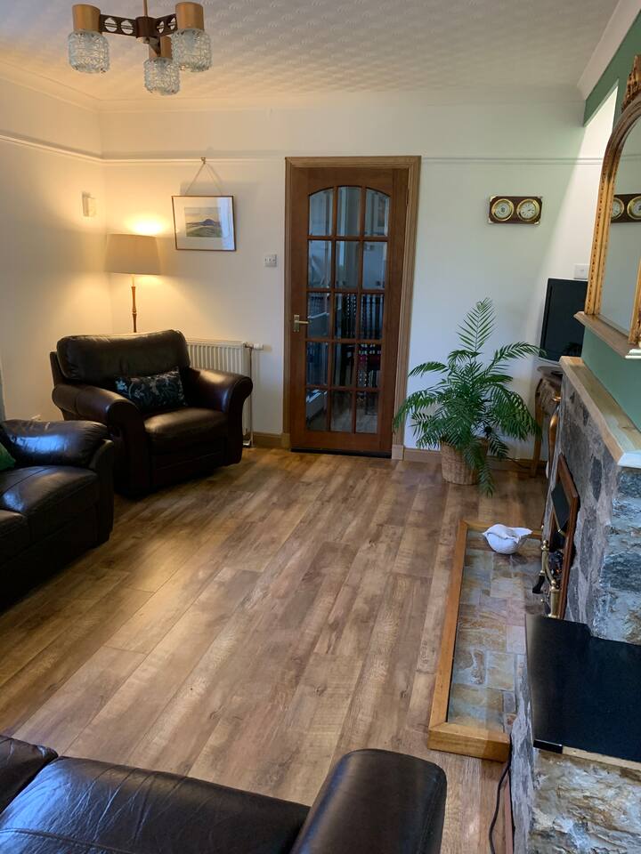 Spacious Ideally Located House - Stornoway