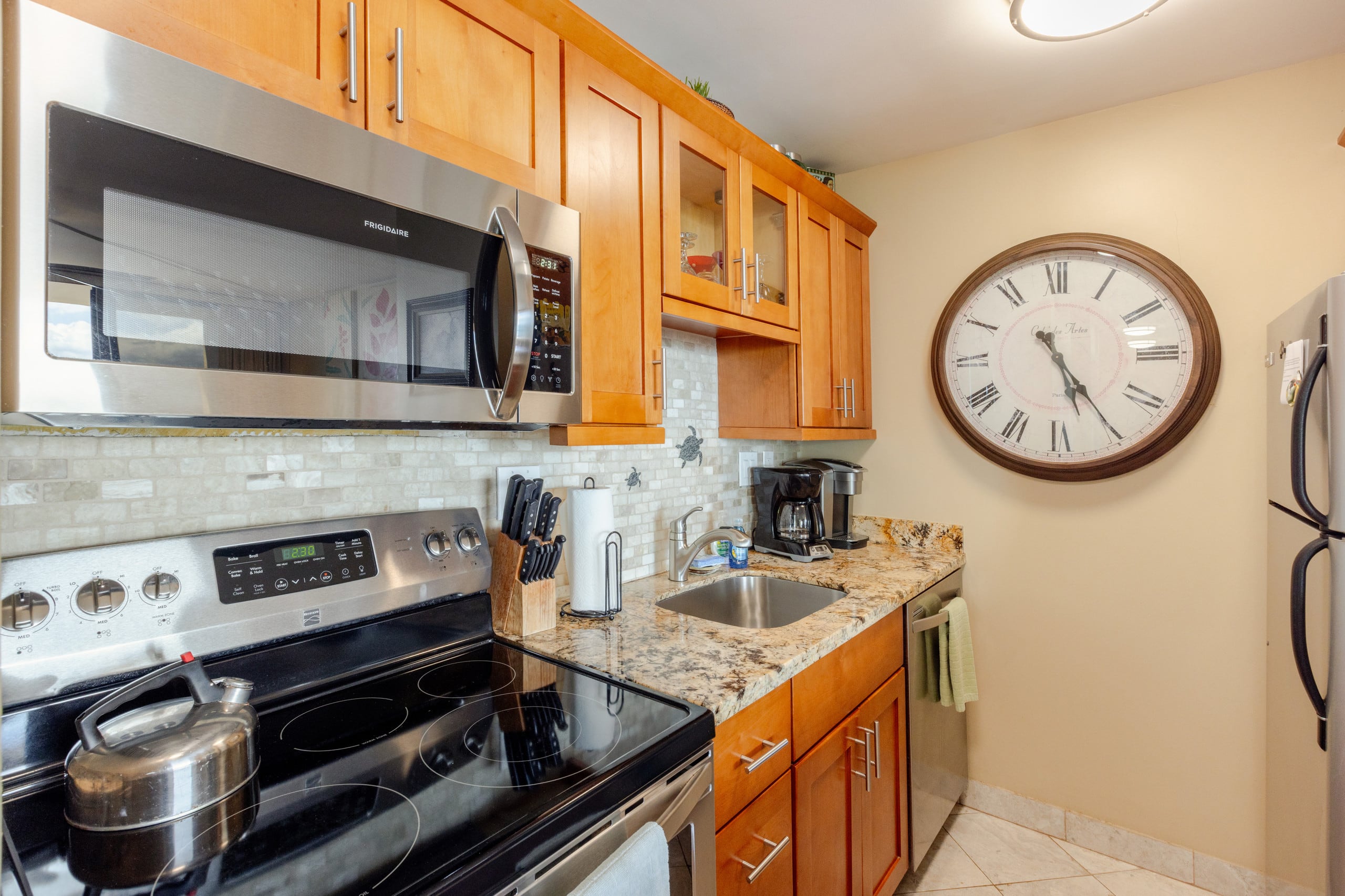 Sugar Beach! Direct Ocean Front! Best Views! #620 - Image 17