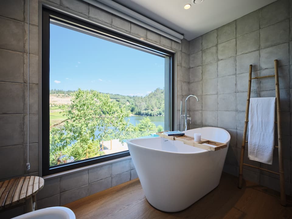 Nora's Getaway, above the Tâmega River, Tâmega Valley, Porto District, Portugal, photo 8 of 10