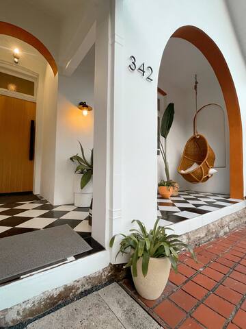 Sunny Mediterranean House – Bondi Beach