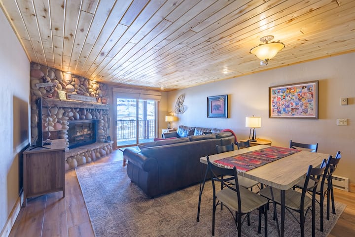 Mt. Crested Butte Ski/hike/bike In/out Condo