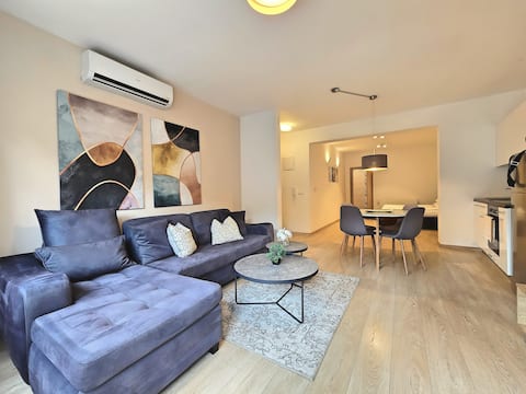City Center Apartments #1 (studio apartment)