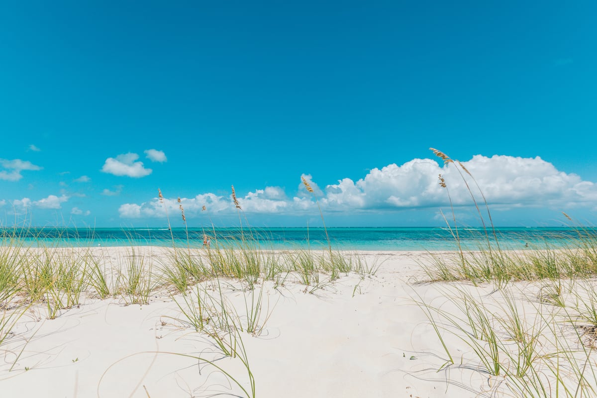 Grace Bay Beach 3bedroom villa with saltwater pool
