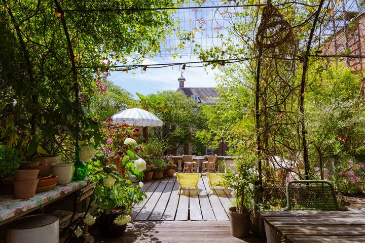 Canal Villa Apartment + Roofgarden gallery image 4