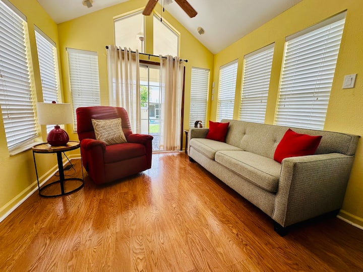 Try Tiny Home Living While@disney - Kissimmee, FL