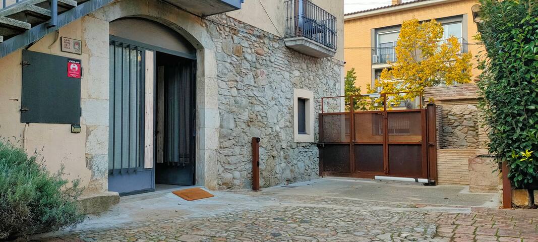 Old traditional catalan house – Can Quel dels Alls