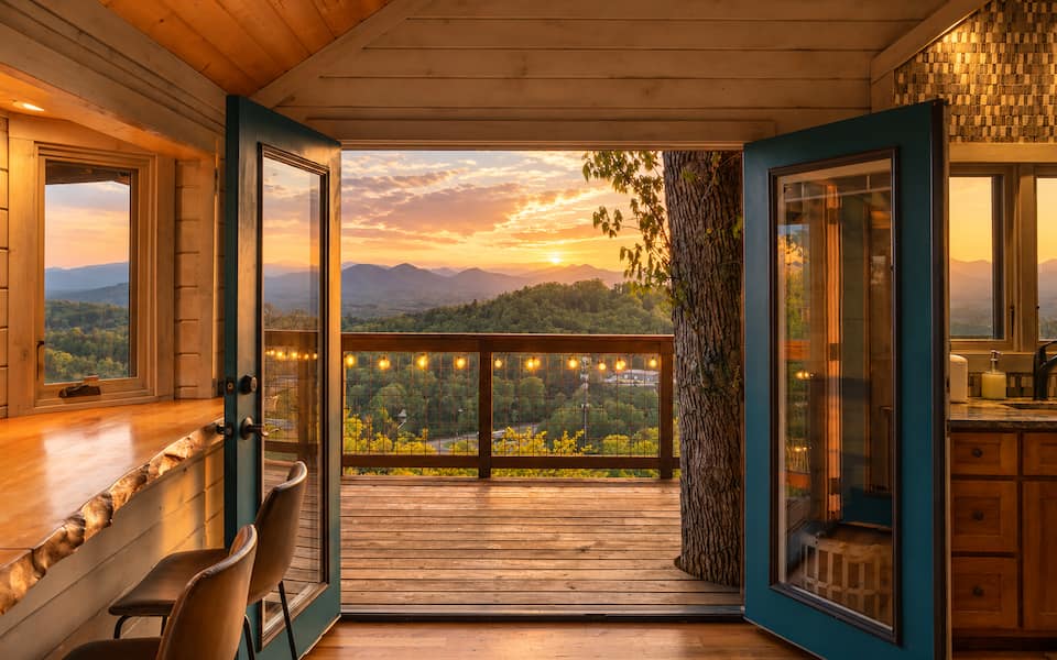 Sanctuary, a treehouse with Blue Ridge sunsets, Asheville, North Carolina, USA, photo 7 of 10