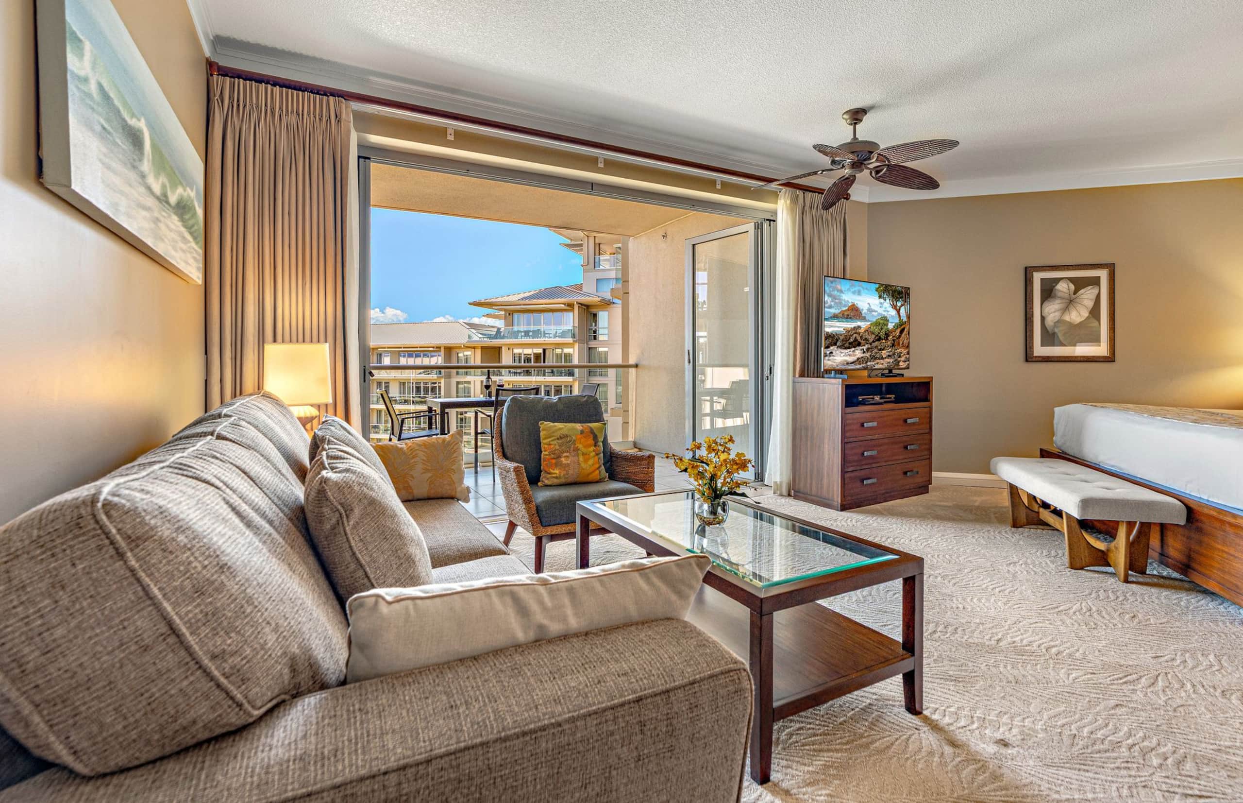 Condo in Lahaina · ★4.9 · Studio · 2 beds · 1 bath - Image 13