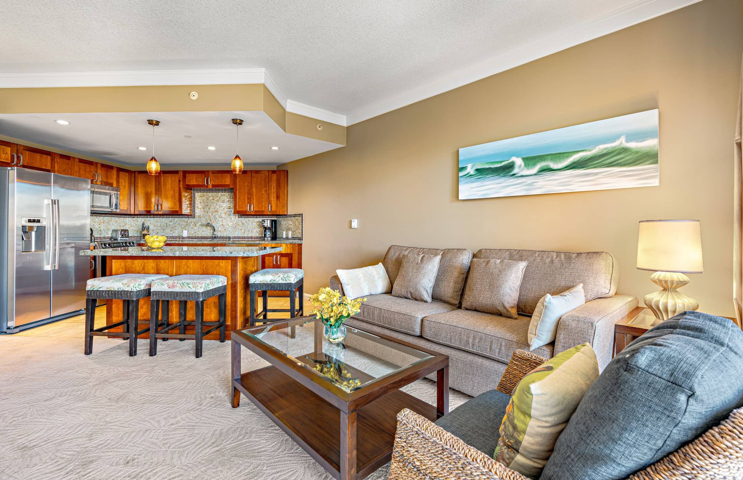 Condo in Lahaina · ★4.9 · Studio · 2 beds · 1 bath - Image 4