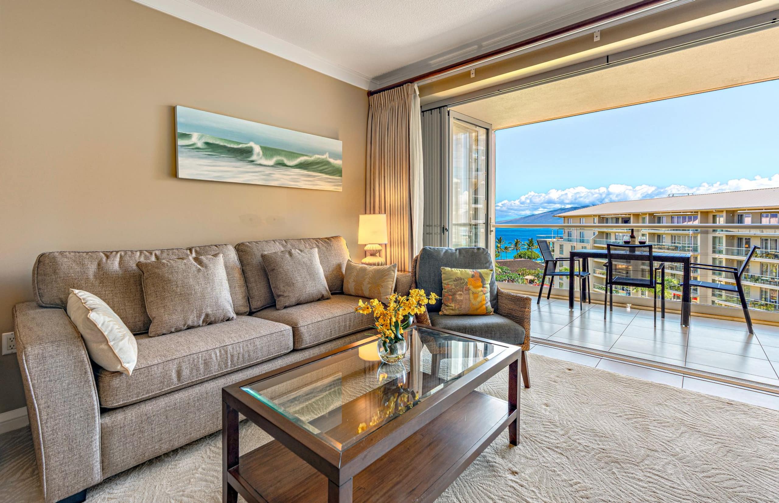 Condo in Lahaina · ★4.9 · Studio · 2 beds · 1 bath - Image 10