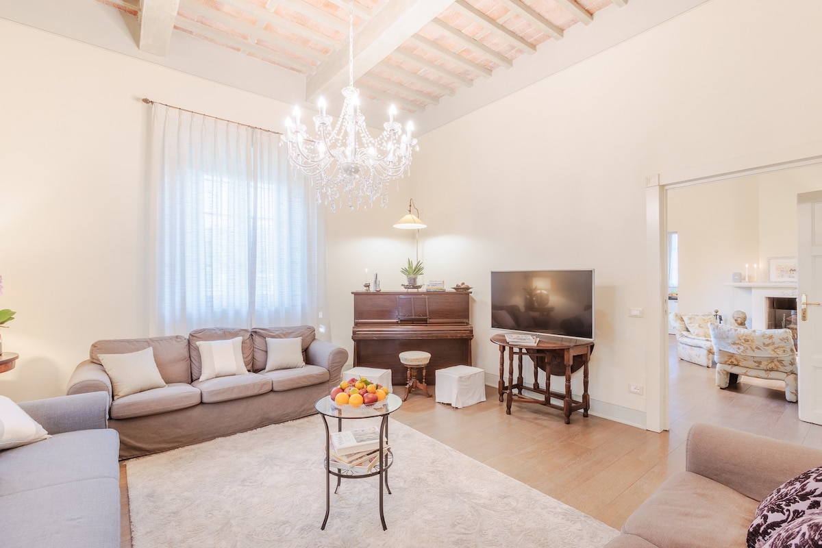 Popular Airbnb listing: Villa Marì in Lucca