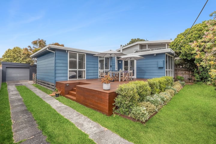 The Blue House - Apollo Bay