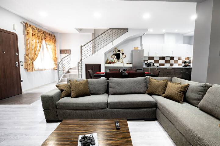 Super lux maisonette, 10 minutes from city center gallery image 4