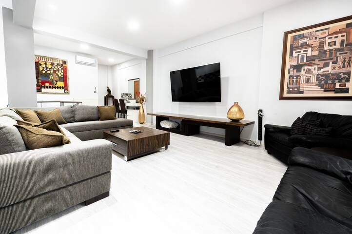 Super lux maisonette, 10 minutes from city center gallery image 2