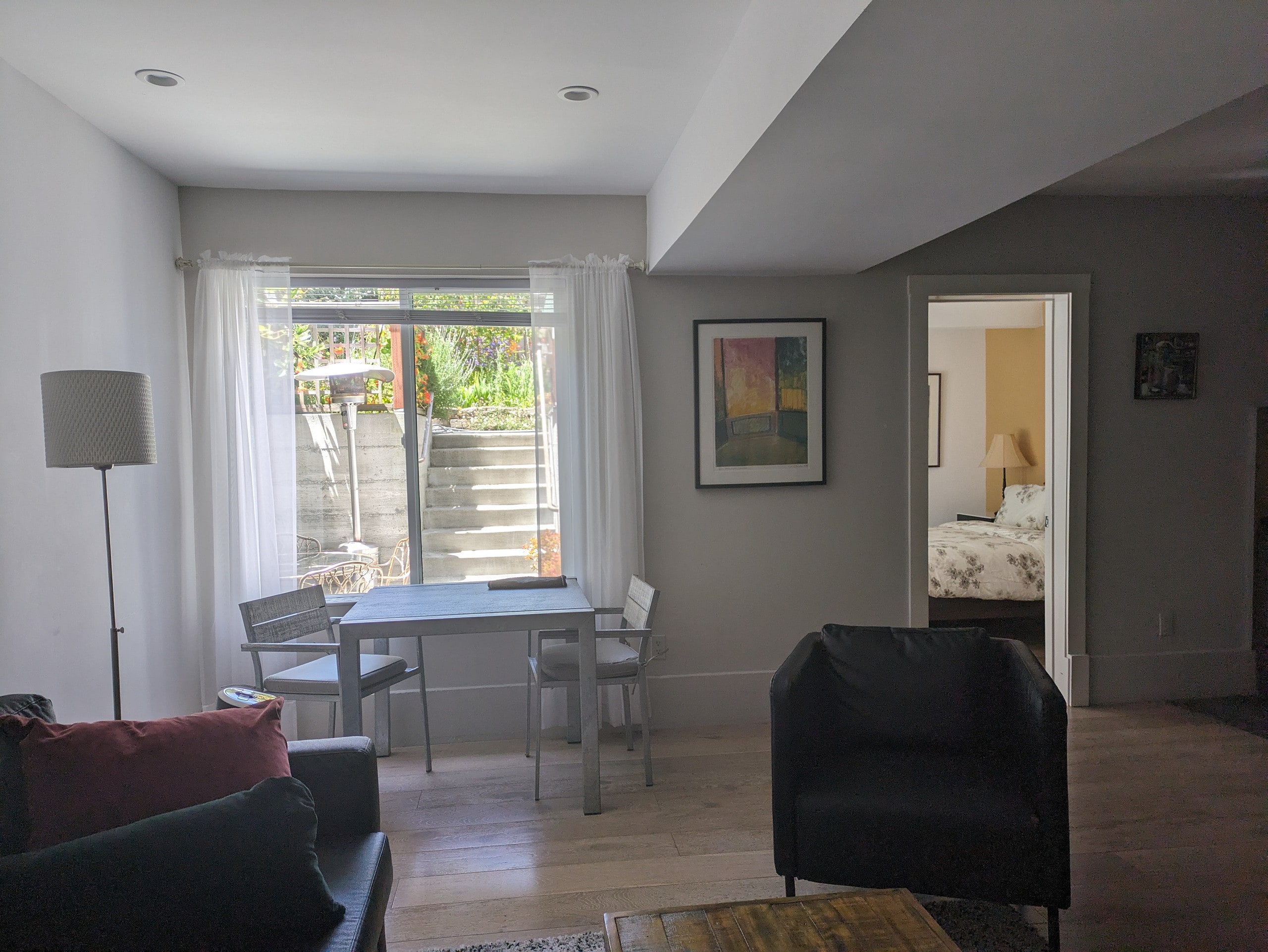 Home in San Francisco · ★4.98 · 1 bedroom · 2 beds · 1 bath - Image 4