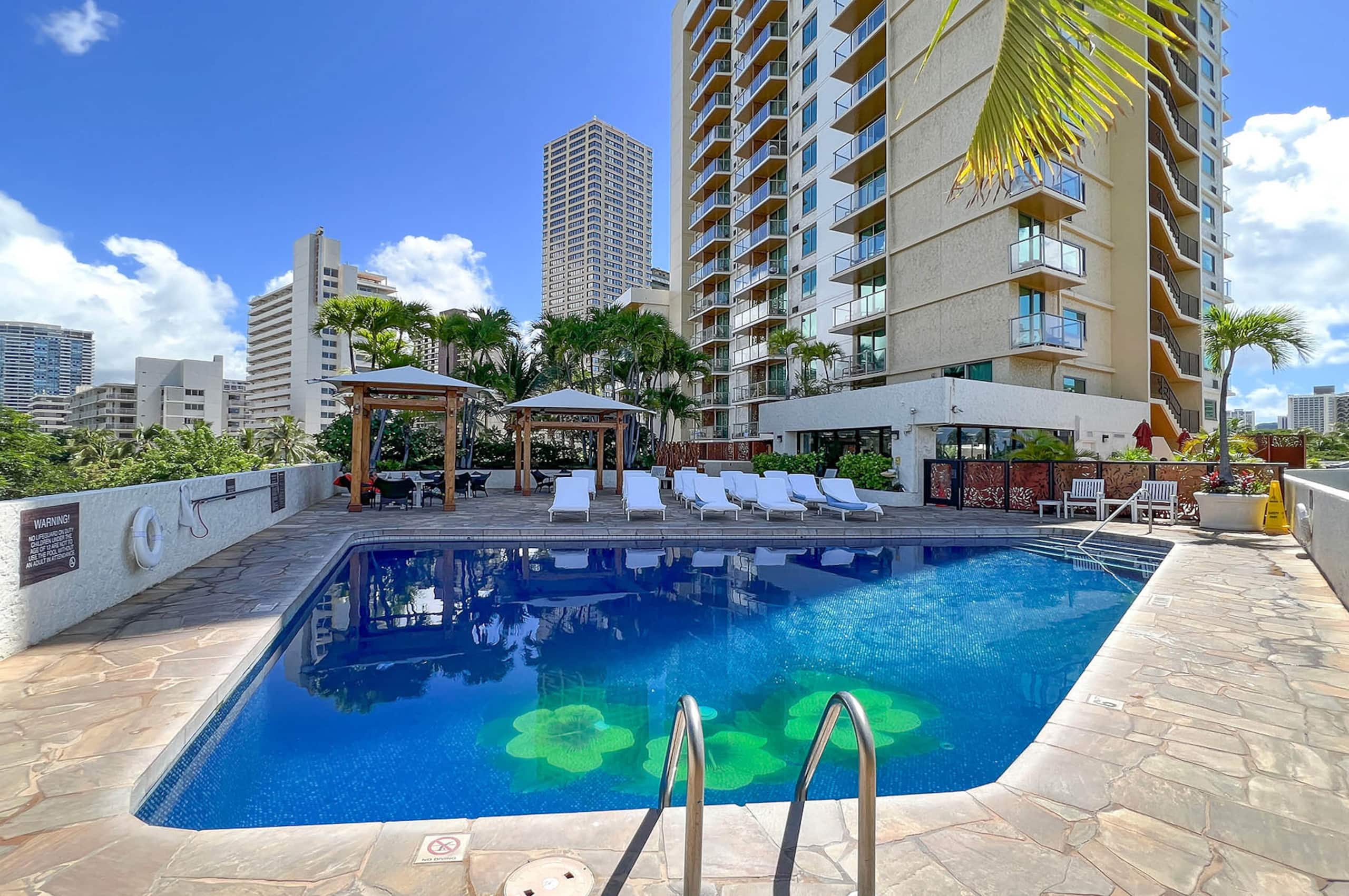 Condo in Honolulu · ★4.81 · 1 bedroom · 1 bed · 1 bath - Image 20