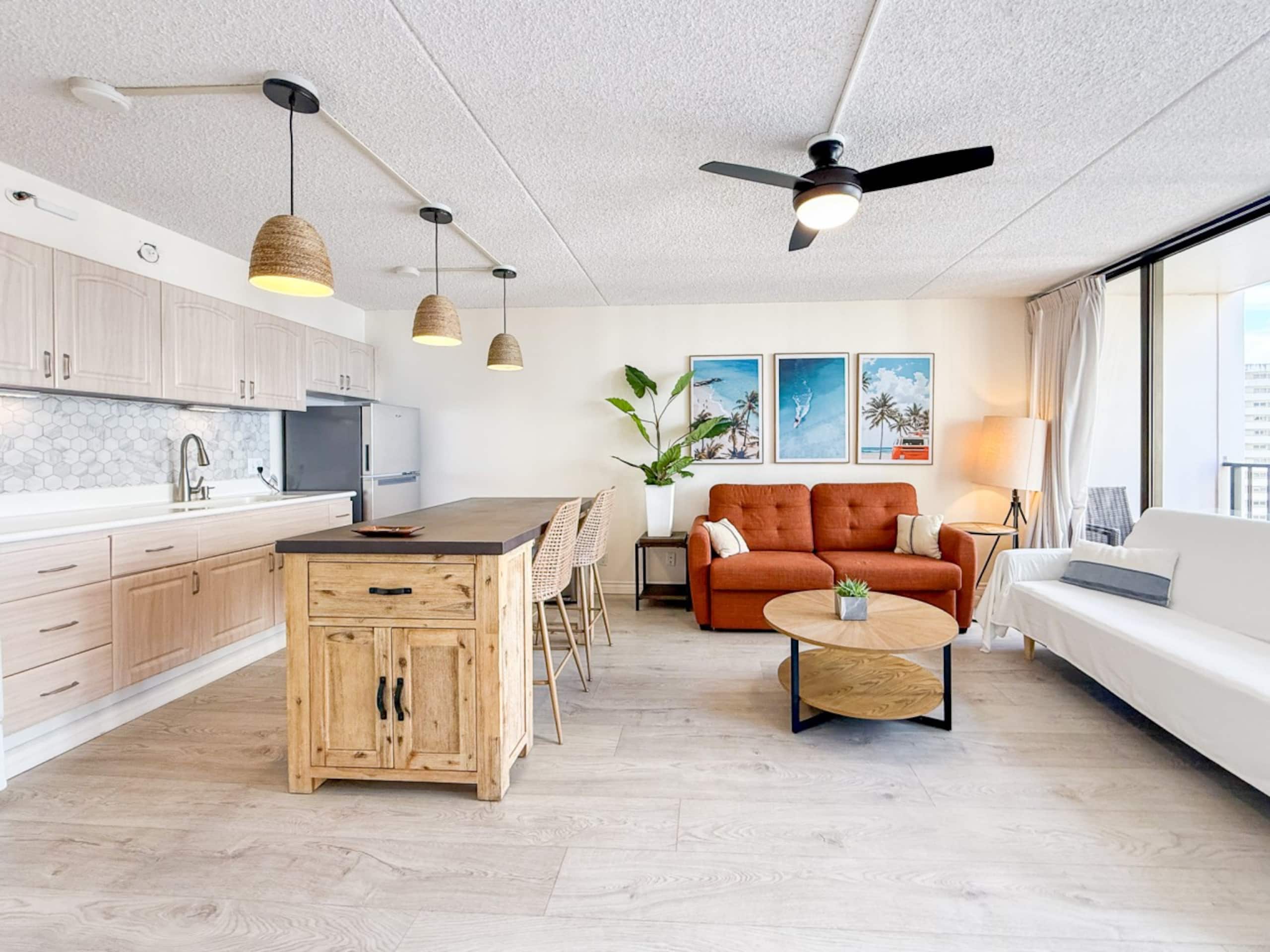 Condo in Honolulu · ★4.79 · 1 bedroom · 4 beds · 1 private bath - Image 2