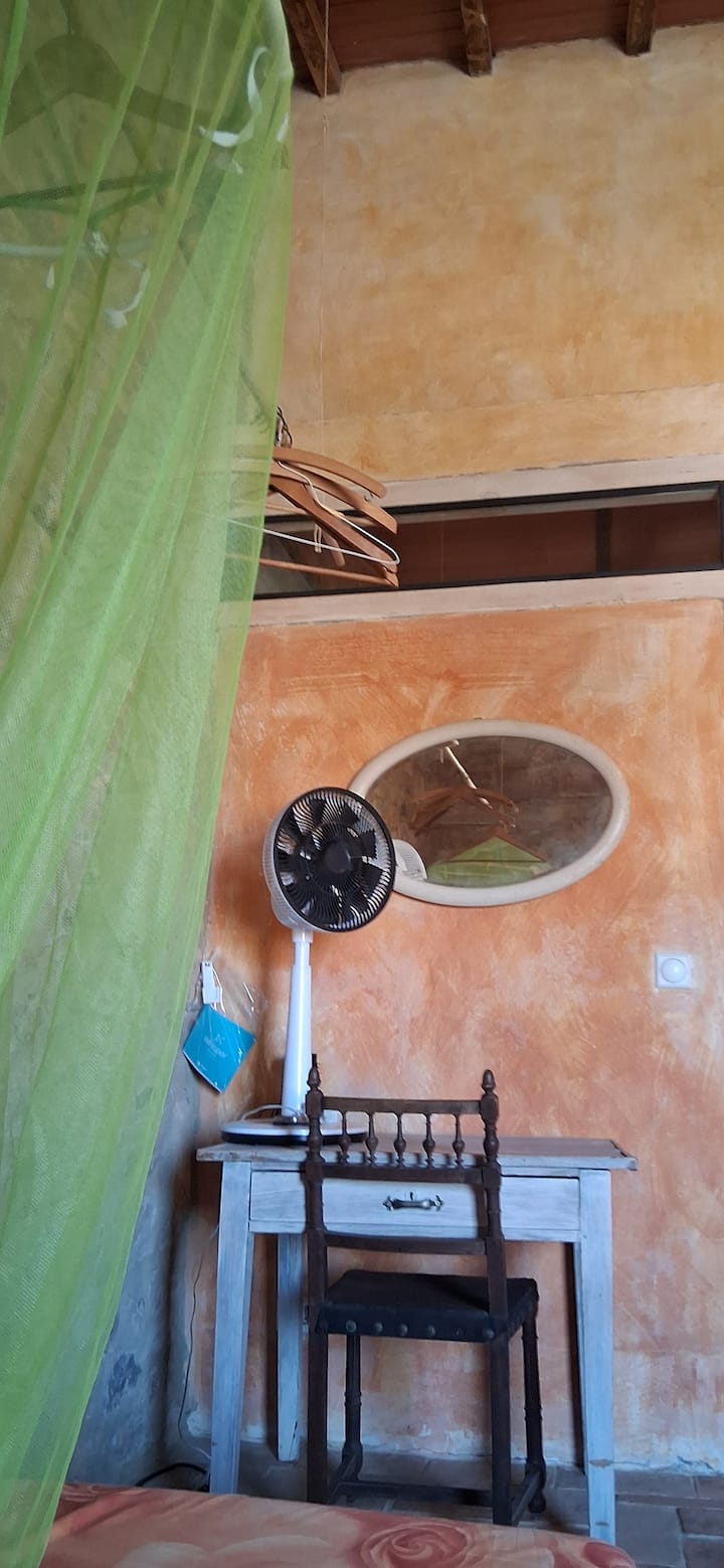 Schlafzimmer 5