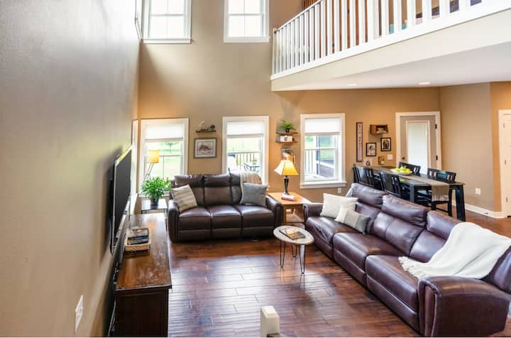 Private, Modern, Cozy Country Home - MacKenzie Center, Poynette