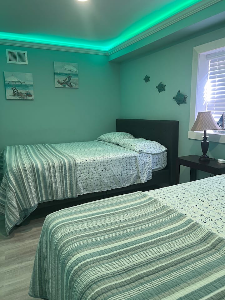 Spavaća soba 2 na prvom katu.