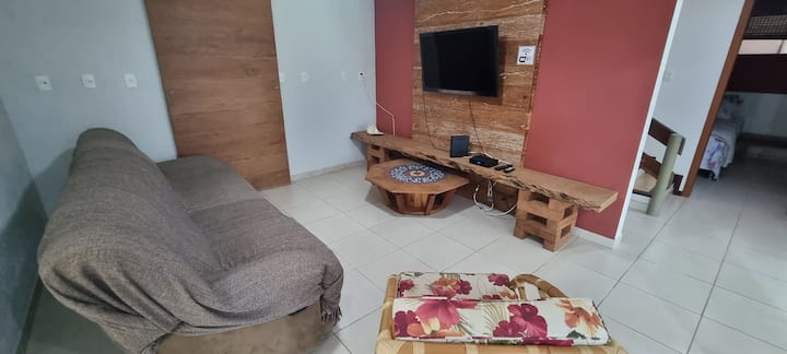 Aconchegante: 4 Suites Com Ar P/ Familias E Amigos - Florianópolis