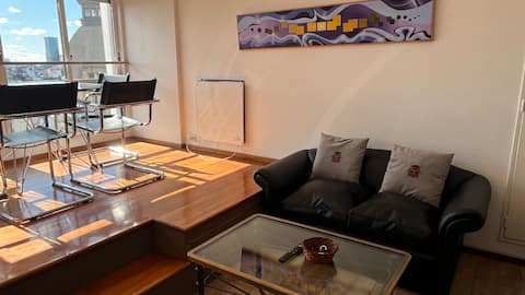Popular Airbnb listing: SkyLine Av. de Mayo, parking available in Monserrat
