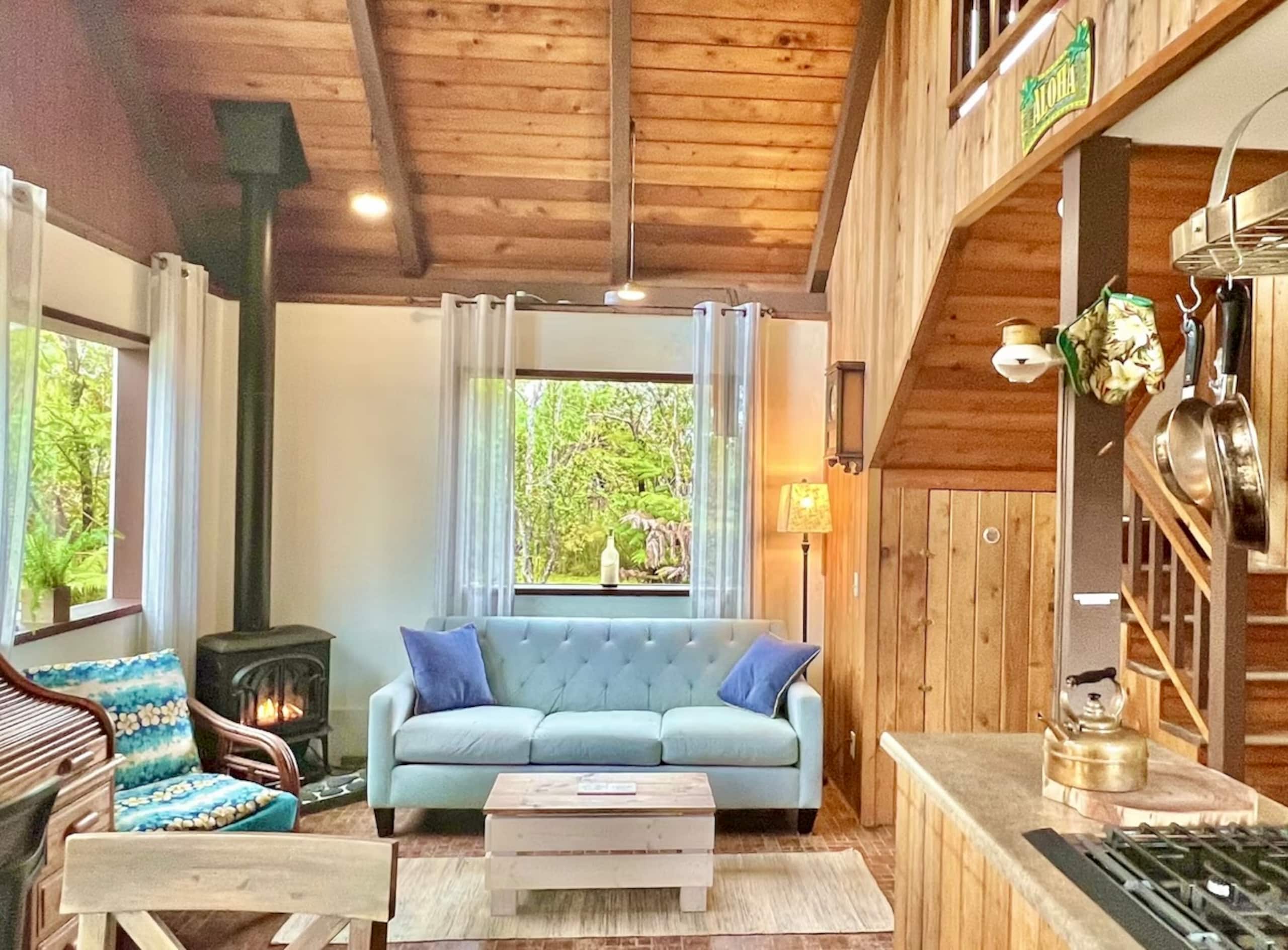 Cabin in Volcano · ★4.84 · 2 bedrooms · 4 beds · 1 bath - Image 1