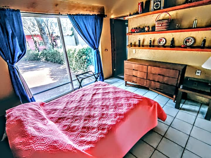 เตียงคู่ 1 หลัง ห้องน้ำเต็มรูปแบบ