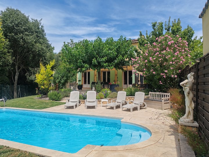 Maison Pour 8 Personnes Ds Le Sud - Luberon