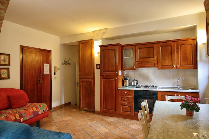 Torre Nomipesciolini - Appartamenti - San Gimignano