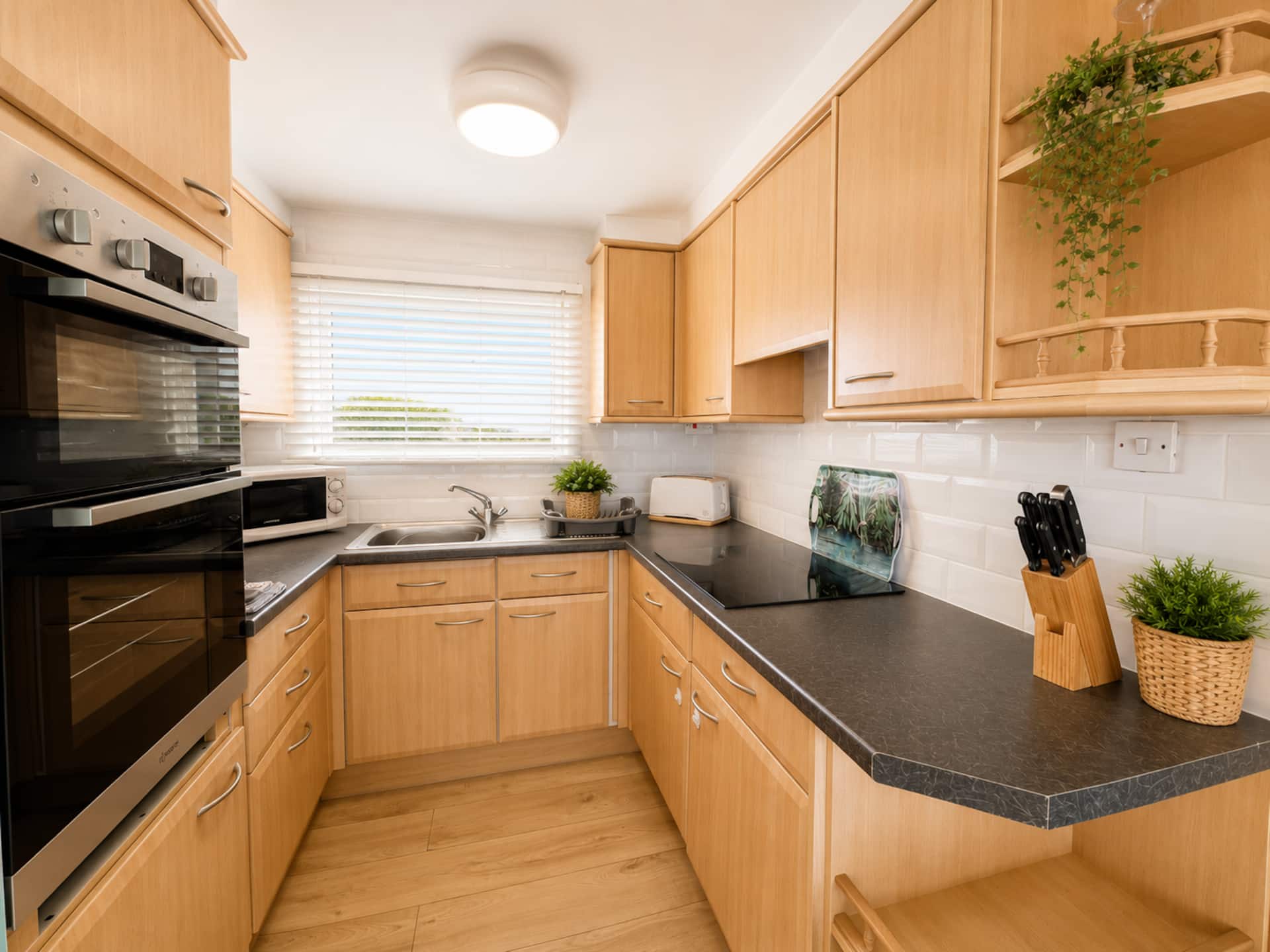 2 Bed Chalet, A stone's Throw from the Sea — photo 5
