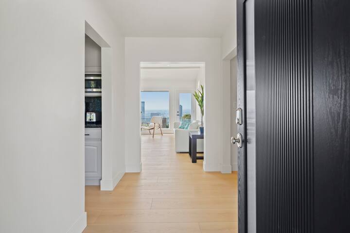 Hollywood Hills Villa Panoramic View heatd PoolSpa gallery image 3