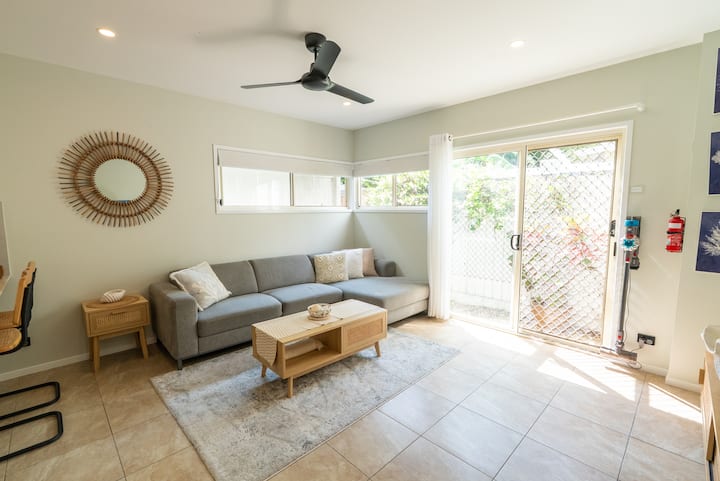 Central + Close To Beaches + Wifi - North Stradbroke Island