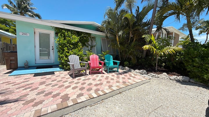 Tropical Oasis Home In Key Colony 3 Bedrooms 2 - Florida Keys, FL