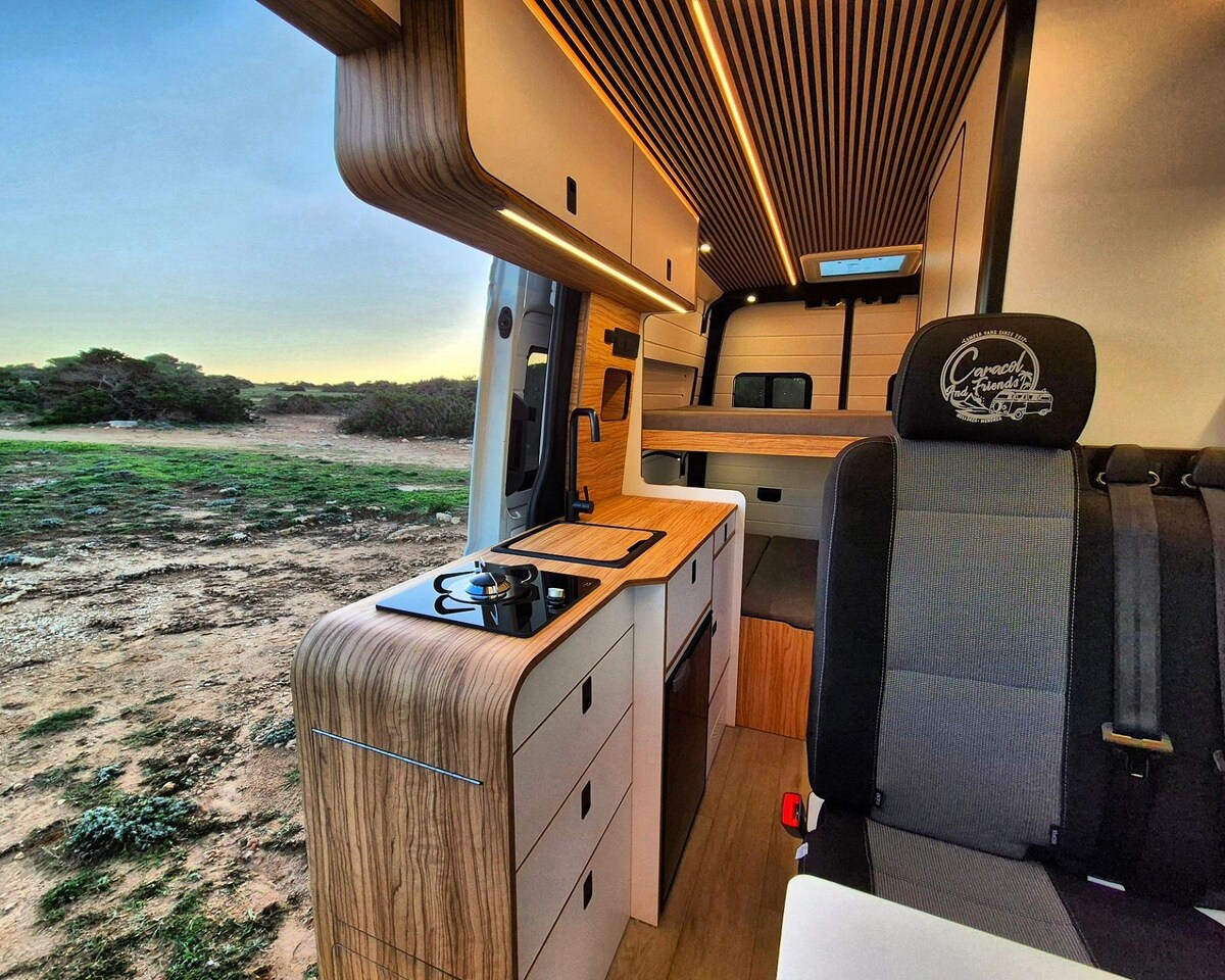 Annonce Airbnb populaire: Tsunami de @CaracolAndFriends à Sant Llorenç Des Cardassar