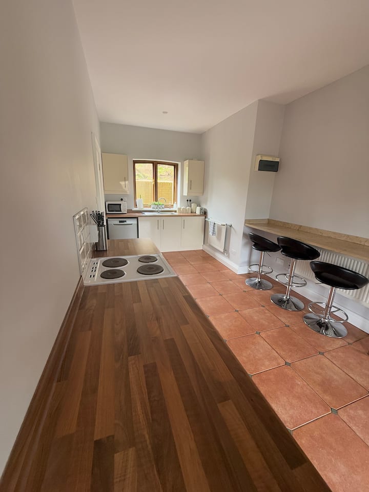 Studio Style Room With Separate Kitchen Diner - Wiltshire