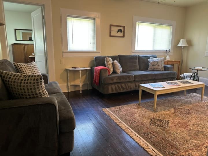 Portal House - Oakridge, OR