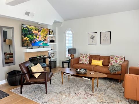 Successful Airbnb property: La Jolla Village 2 beds 2 Baths Getaway in University