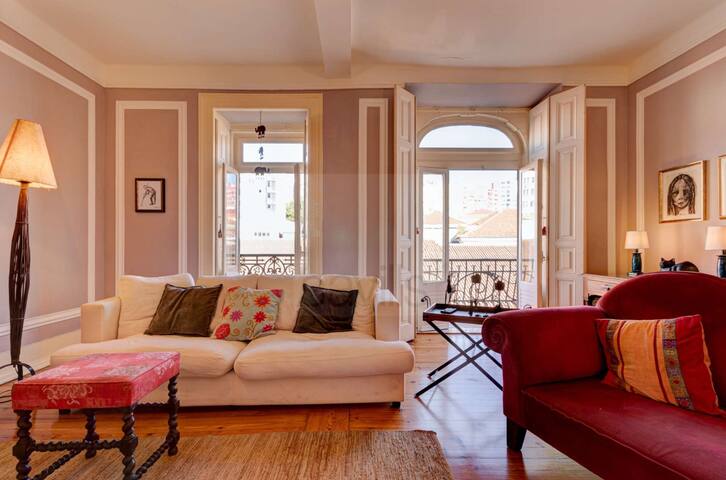 Apartment Gallery Avenue gallery image 3