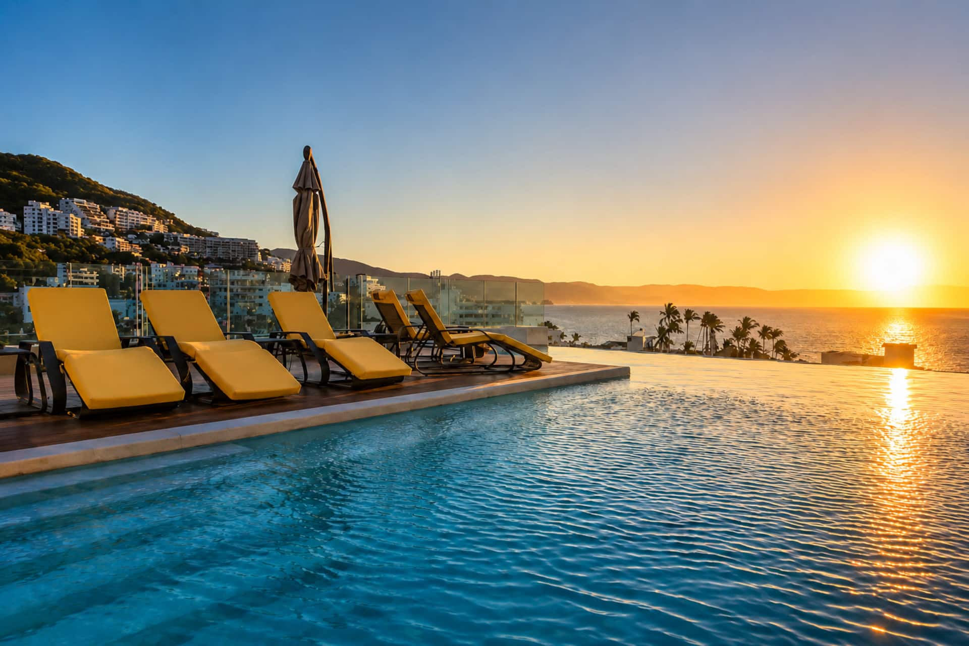 Infinity Pool, Gym & Sauna · 1 Min Beach