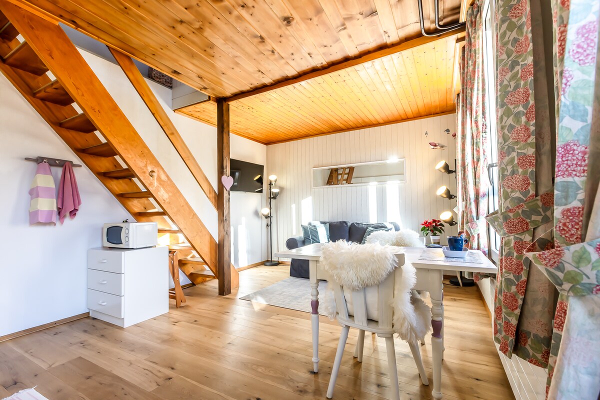 Top Airbnb: Ula's Holiday Apartments - Duplex - 32 m2 in Beatenberg