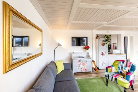 Top Airbnb: Ula's Holiday Apartments - 2 Bedroom + Balcony in Beatenberg