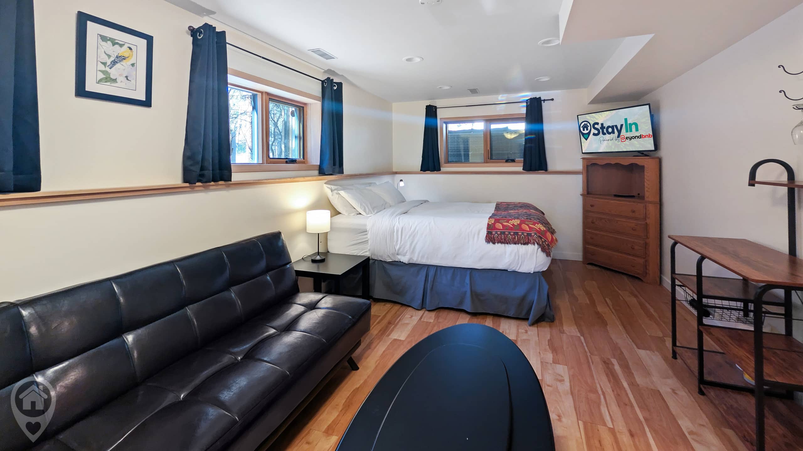 The Burrow - cozy 1 bedroom studio - Photo 5