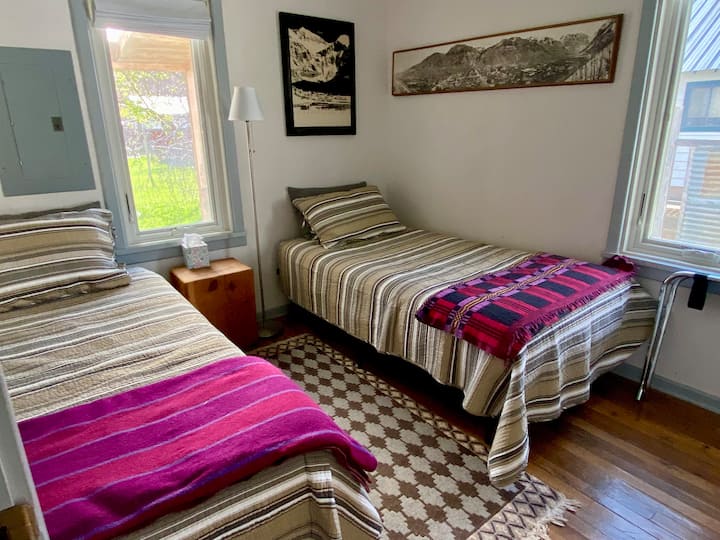 საძინებელი 2